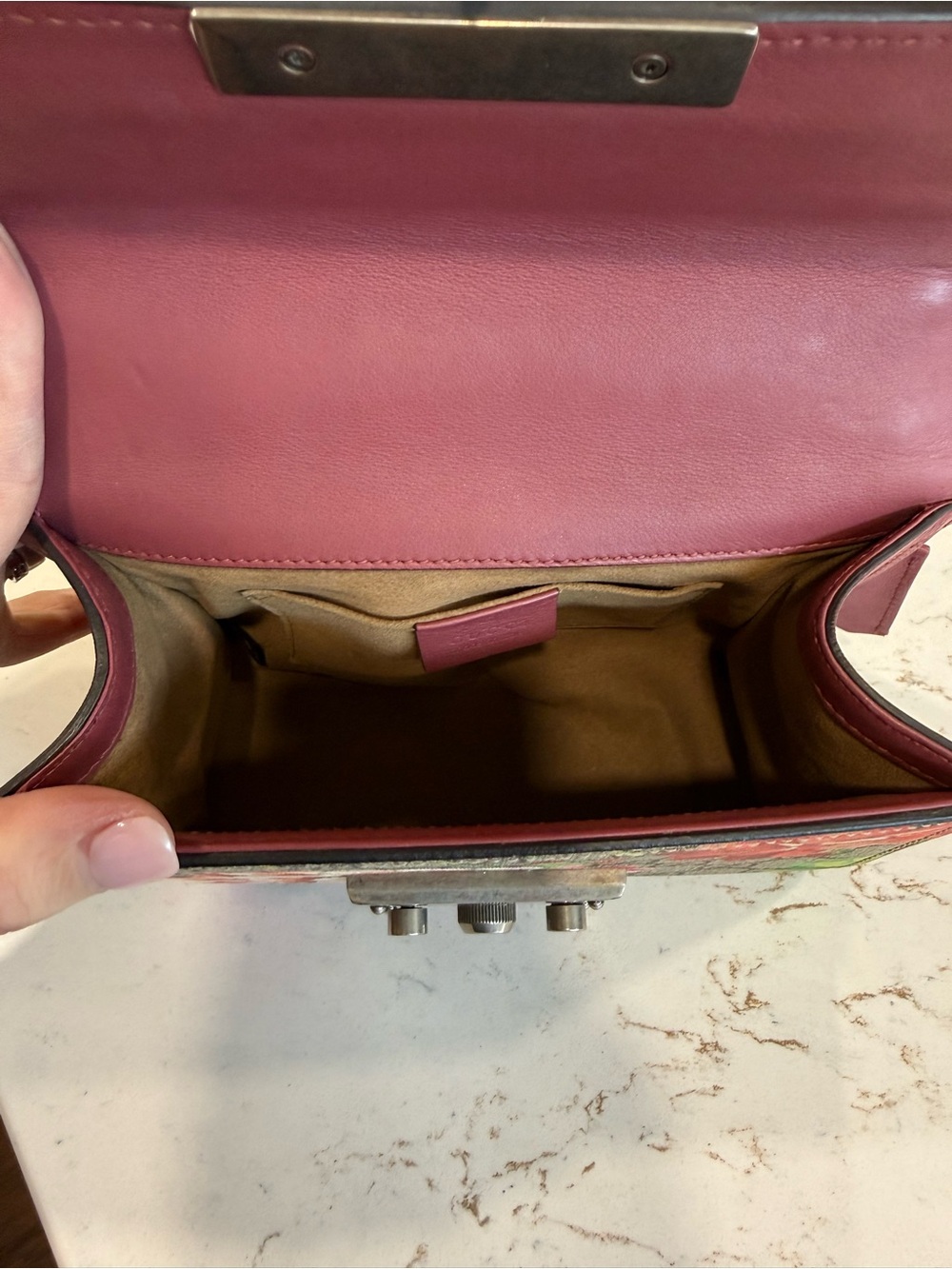 Gucci Floral Blooms GG Supreme Crossbody Shoulder Bag - Picture 7 of 9